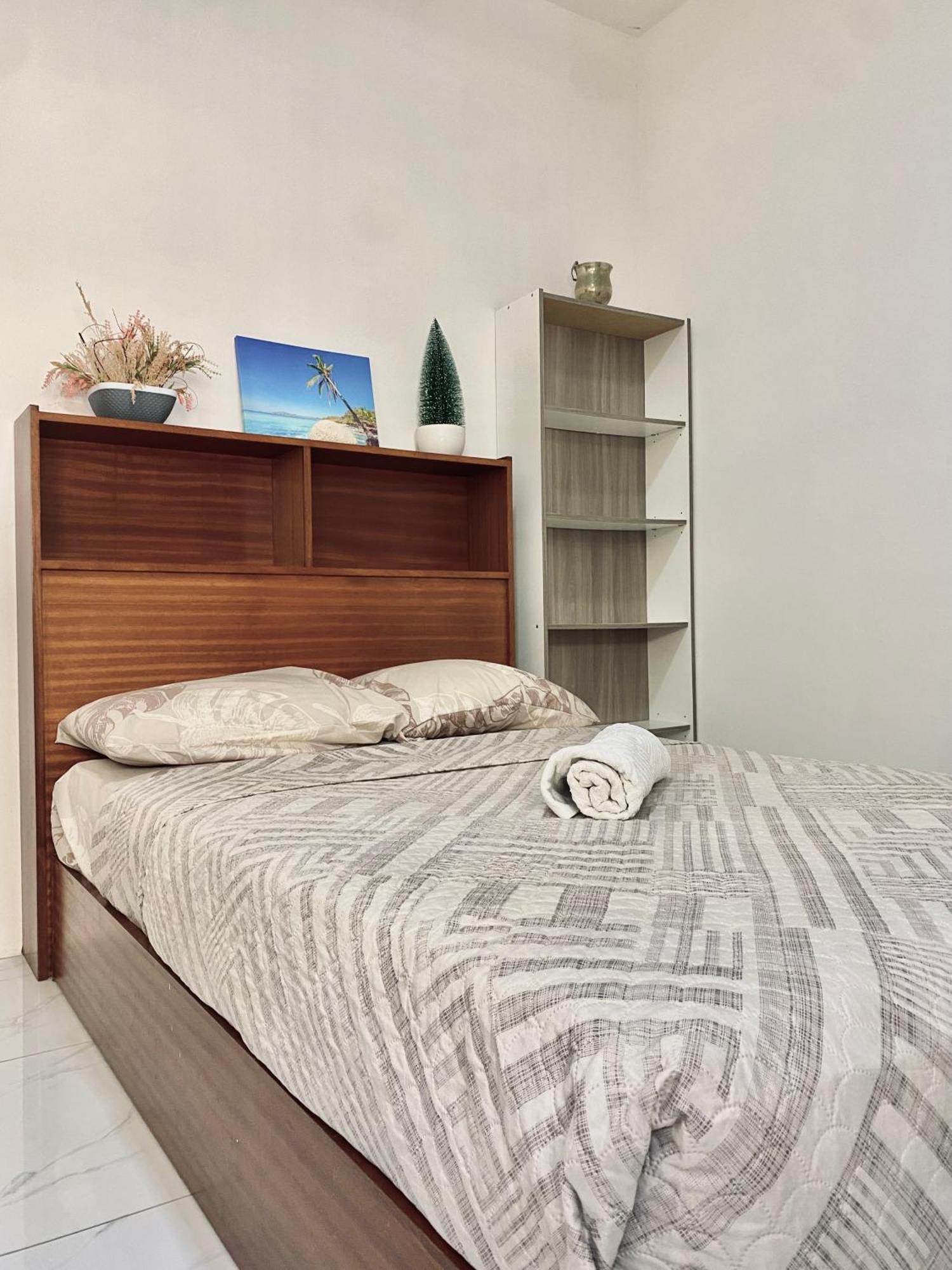Apartment Sunset Views 3-bedroom Apt, 1min Walk To - Nyha1 *