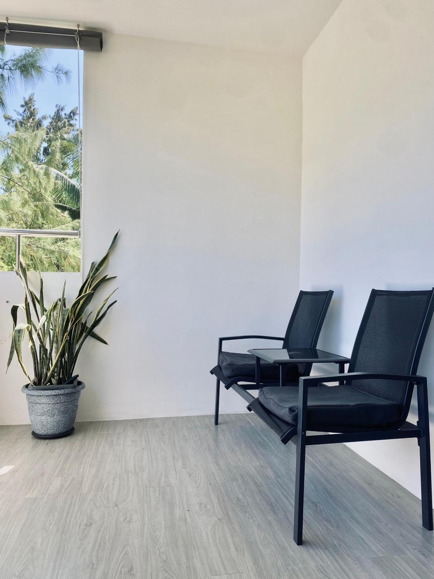 Sunset Views 3-bedroom Apt, 1min Walk To - Nyha1 Apartment Flic en Flac