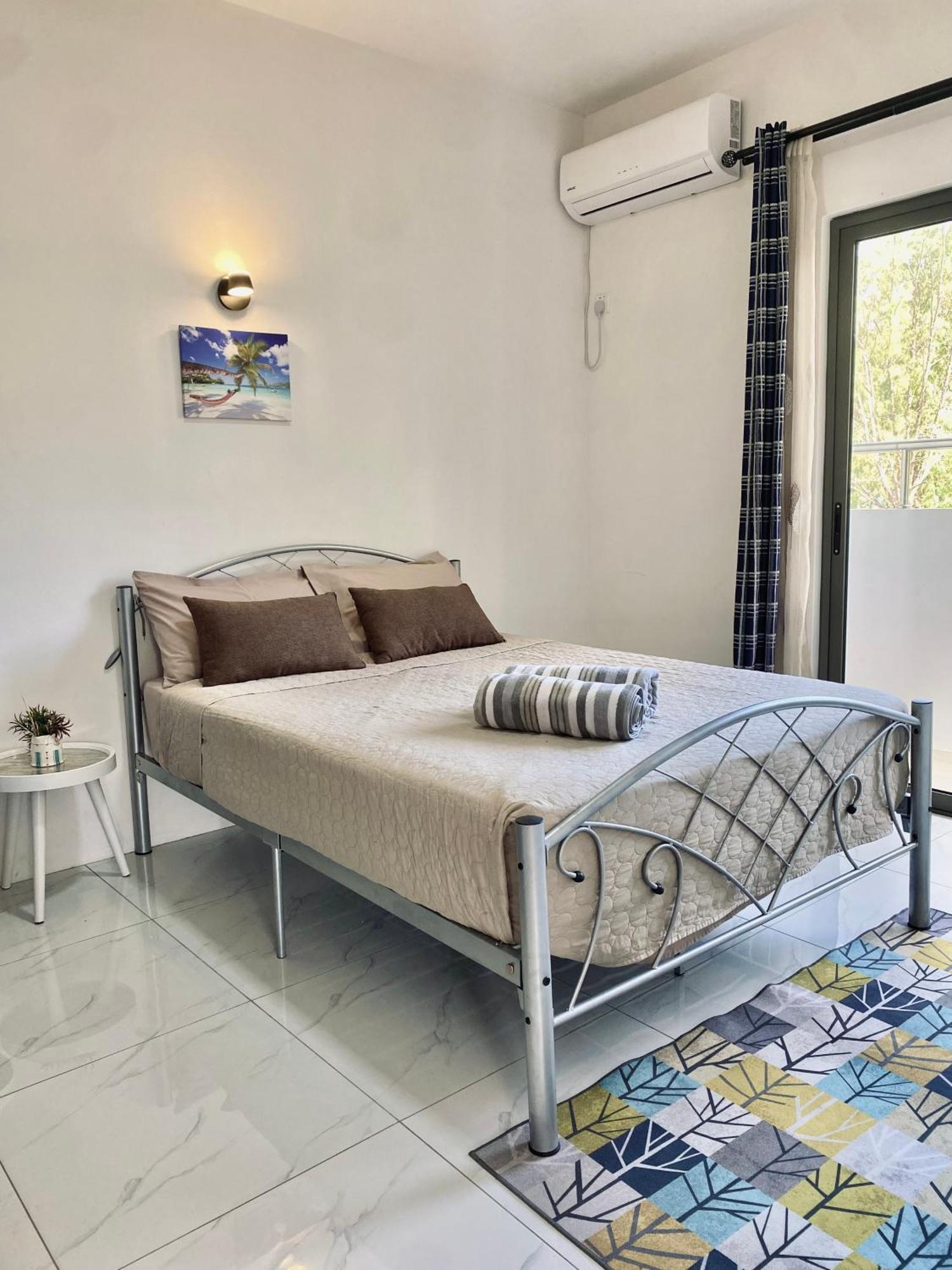 Sunset Views 3-bedroom Apt, 1min Walk To - Nyha1 *