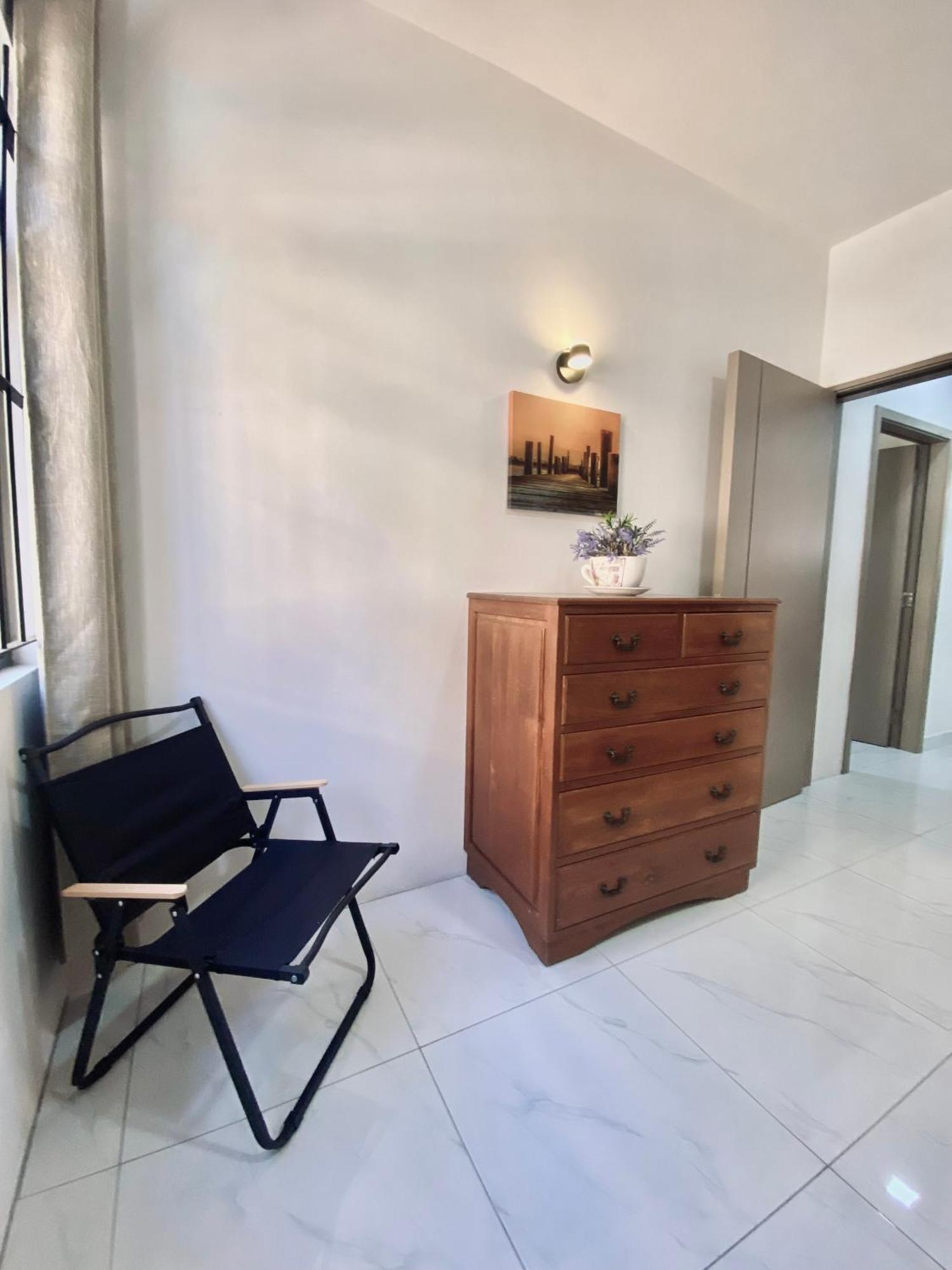 Apartment Sunset Views 3-bedroom Apt, 1min Walk To - Nyha1